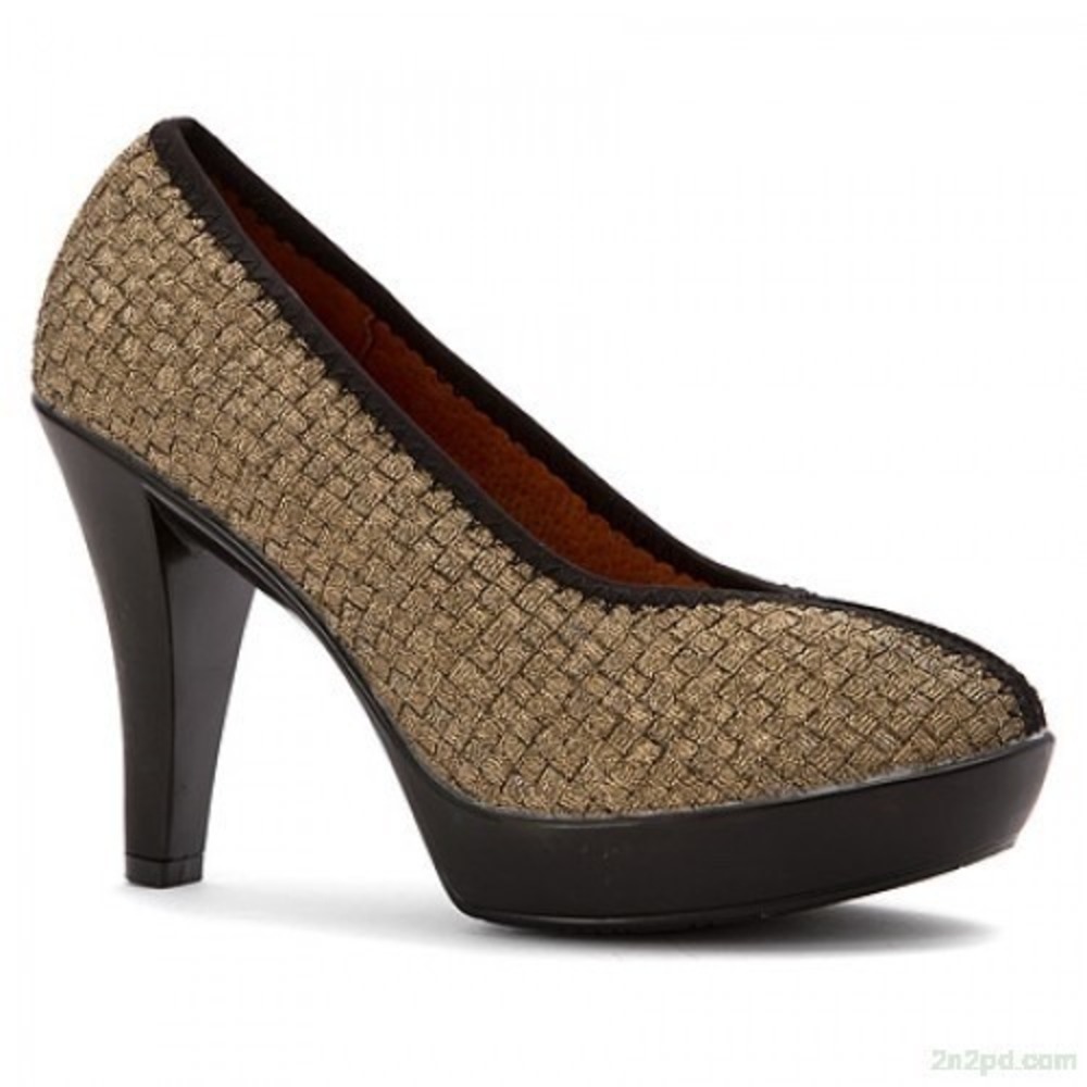 New Bernie Mev Legend Pump Size 36 (US 5.5)